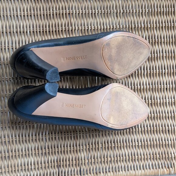 Nine West Block Heeled Pump | Size 9.5 | Black | high vamp | brogue detail EUC - Picture 10 of 10